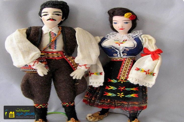 عروسک‌هایی-با-لباس-سنتی-صربستان،-سوغات-کشور-صربستان